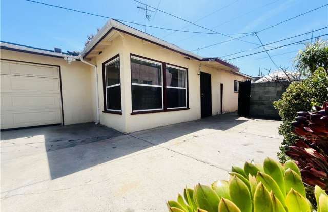 4824 W 117th photos photos