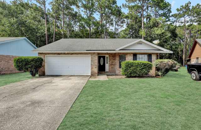 3 bedroom/ 2 bathroom home on the Northside! photos photos