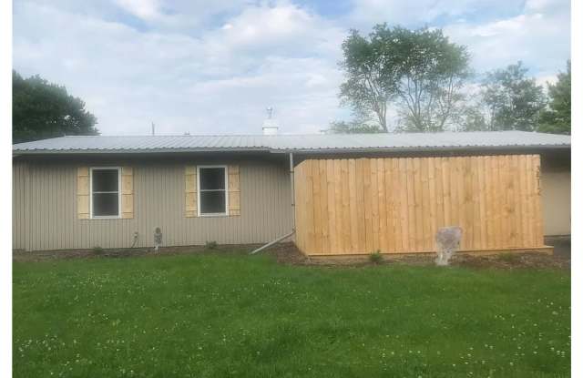 4-bedroom, 2.5-bathroom HOME FOR RENT! photos photos