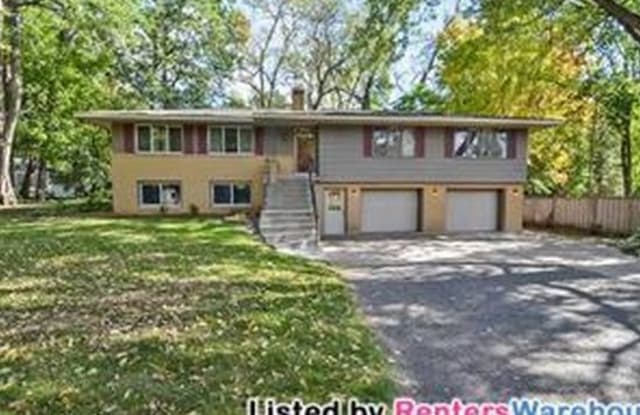 570 Oakwood Drive - 570 Oakwood Drive, Anoka, MN 55303