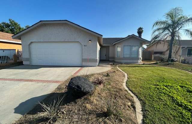 Newly Remodeled - 363 West Meadow Drive, Tulare, CA 93274