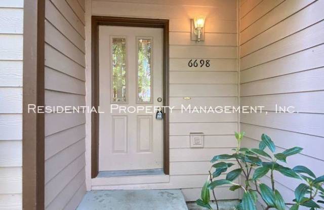6698 NE Dogwood St. Gallery 2