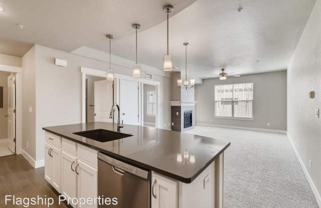 4760 Hahns Peak Drive Unit 204 Gallery 4