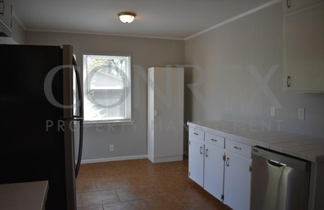920 Crestview Drive Gallery 2