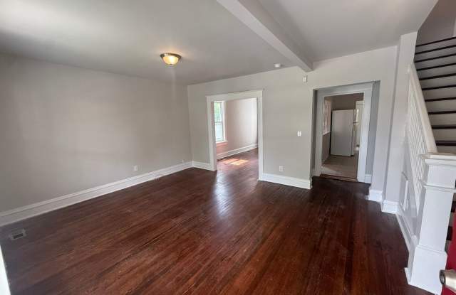 Highland Park MOVE IN SPECIAL**3-bedroom 1 bath for rent Gallery 3