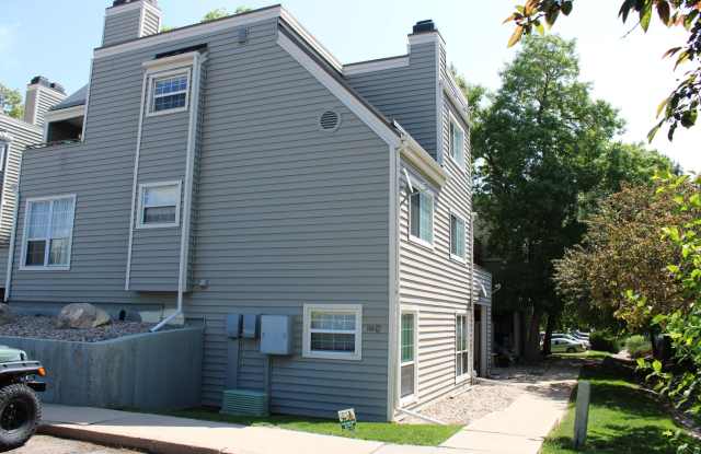 Charming Ground-Level Apartment in the Heart of Fort Collins photos photos