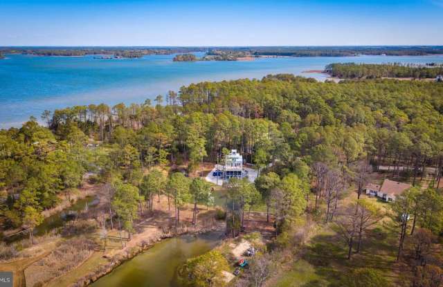 1307 BROADVIEW Drive Gallery 2
