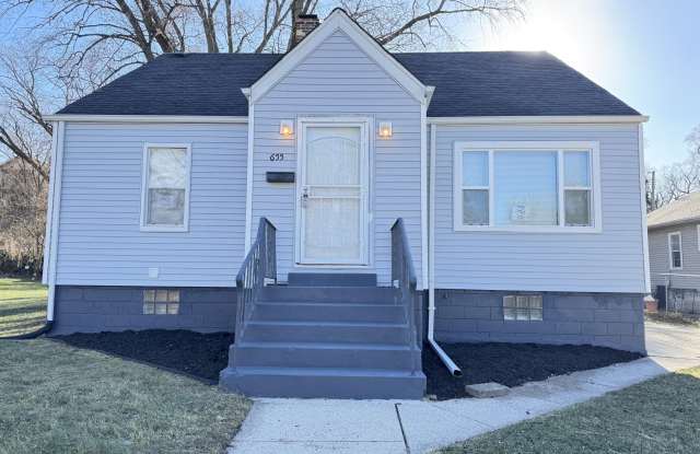 655 W 43rd Place - 655 West 43rd Place, Gary, IN 46408