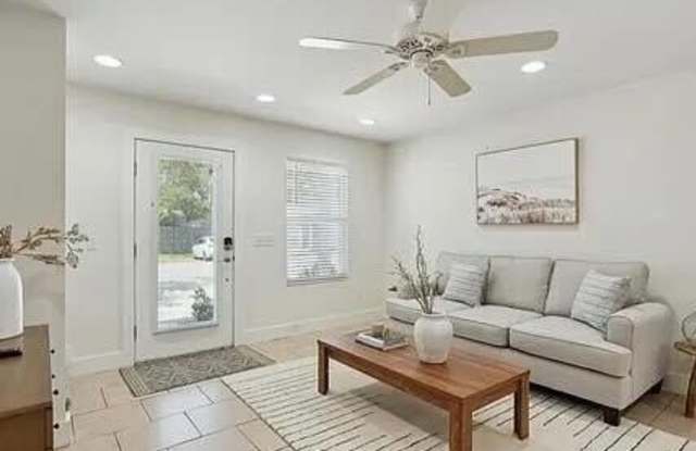 8631 Marlin Place Gallery 4