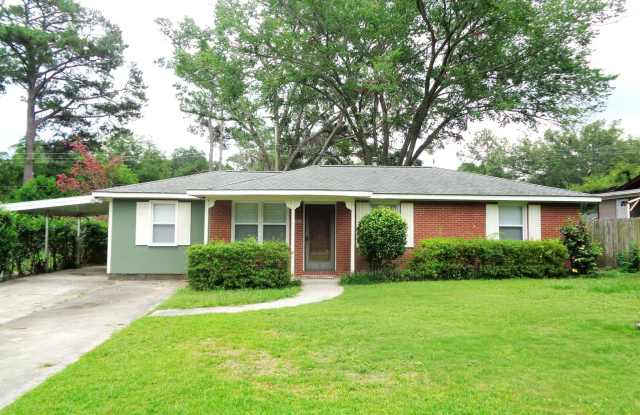 **Available Now** Spacious 3 Bedroom 2 Bath in Savannah! photos photos