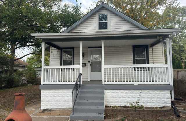 Recently Renovated 3-Bedroom Home in South City! photos photos