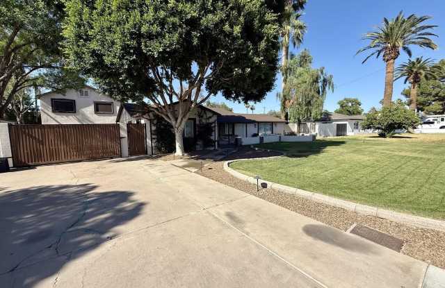 4028 E LEWIS Avenue Gallery 2