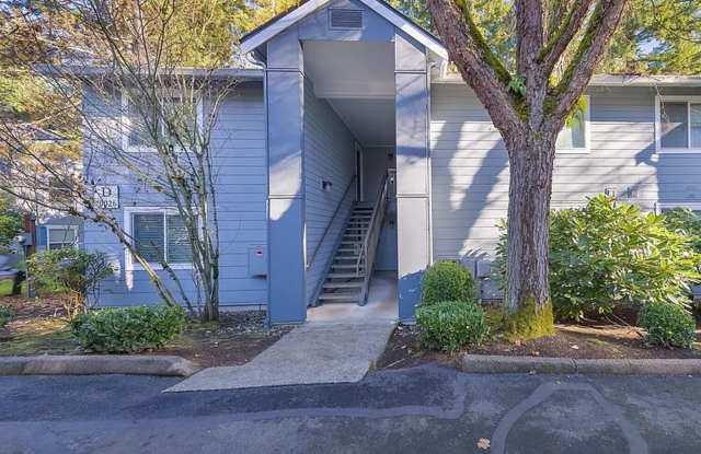 Modern First-Floor 1BR Condo | Near Totem Lake, Juanita Beach & Major Tech Employers photos photos