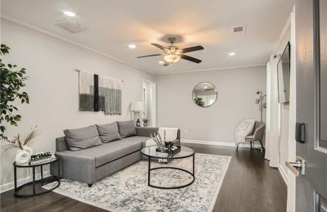 1865 Broadwell Street SW photos photos