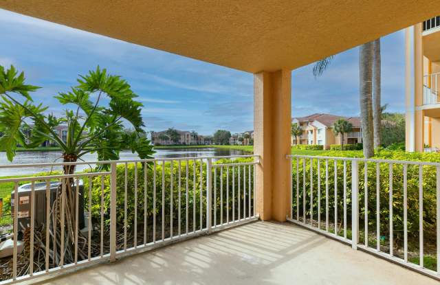 281 SW Palm Drive Gallery 1