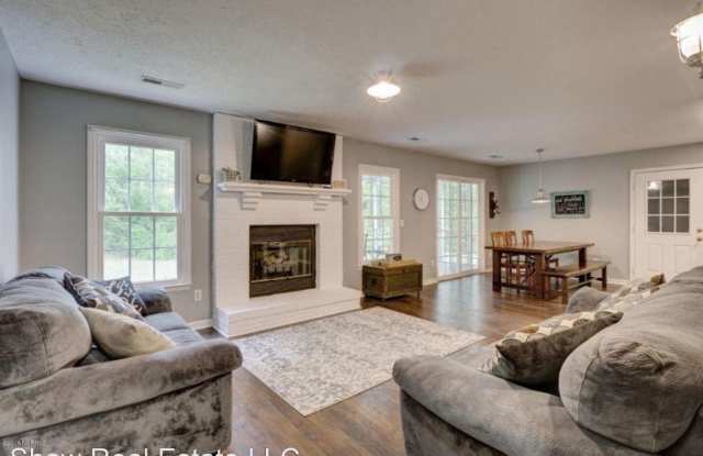 2605 Cranbrook Drive Gallery 4