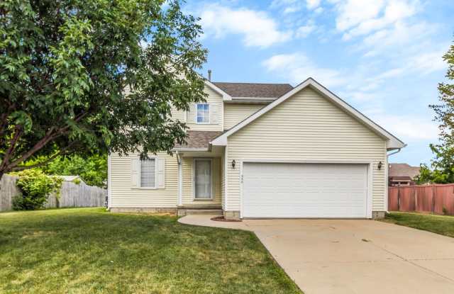 FANTASTIC LOCATION!! 3 Bed, 2.5 Bath Home in Waukee photos photos