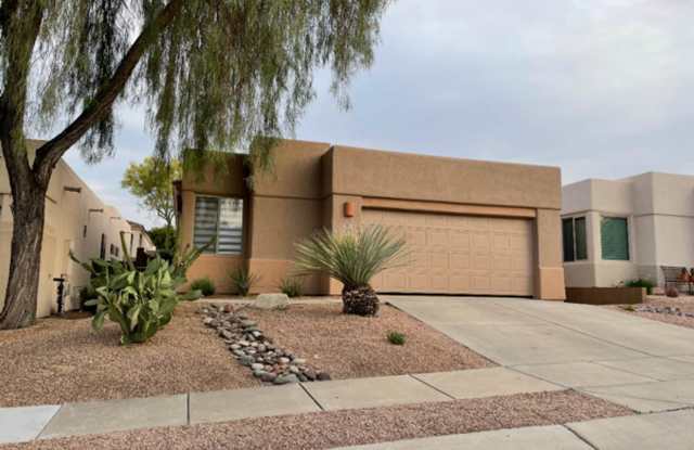 Gated community near Sabino Canyon/Tangue Verde photos photos
