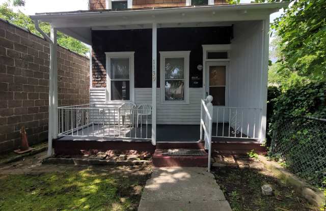 1139 Lansdowne Ave. photos photos