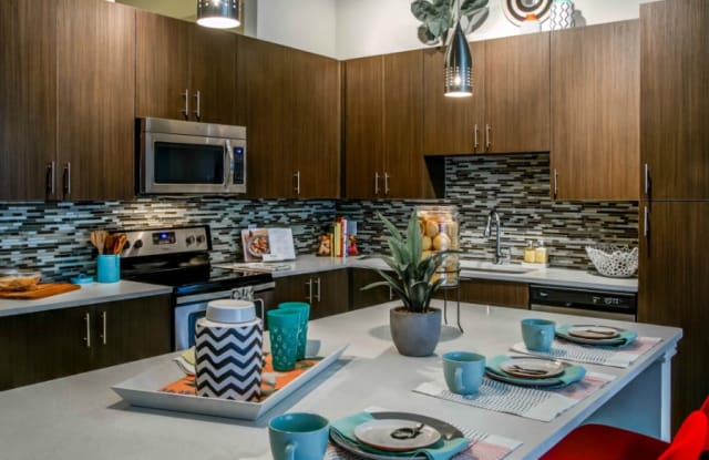 Southtown Flats Gallery 2