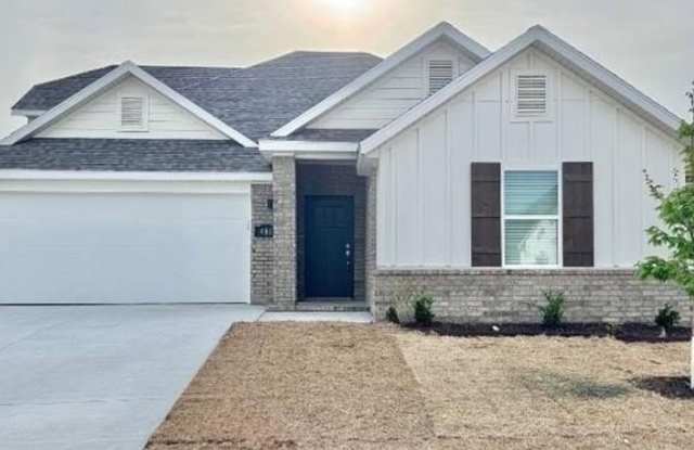 480  S Benchmark  LN photos photos