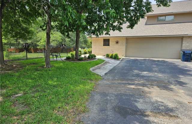3901 Chisholm Trail photos photos
