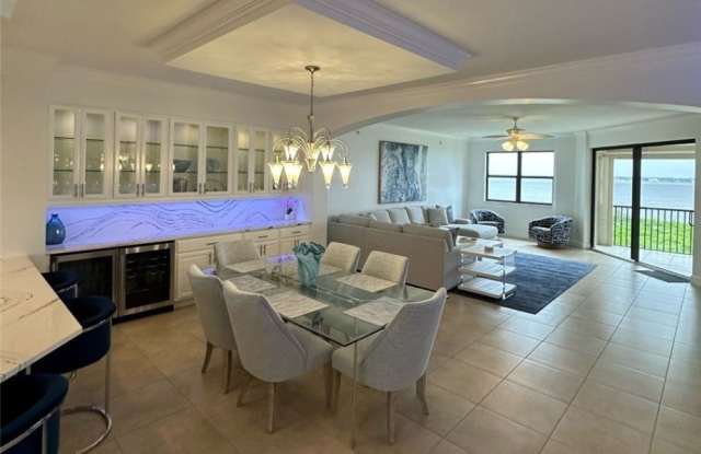 11620 Court Of Palms - 11620 Court of Palms, Iona, FL 33908