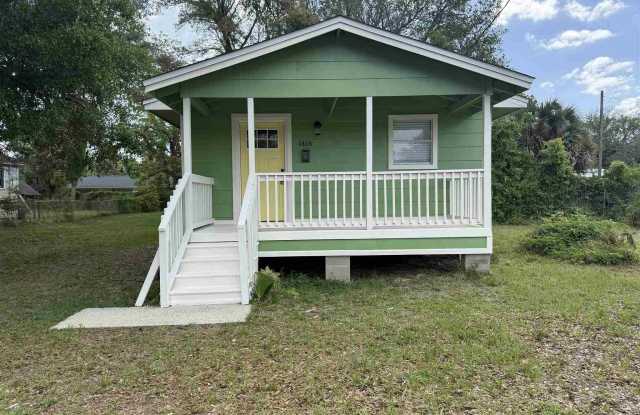 1416 N 6th Ave photos photos