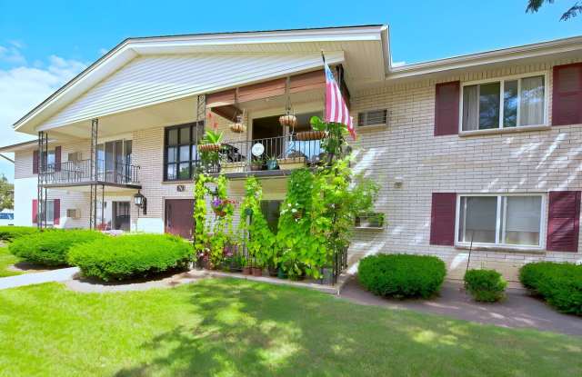 Hallmark Village Apartments photos photos