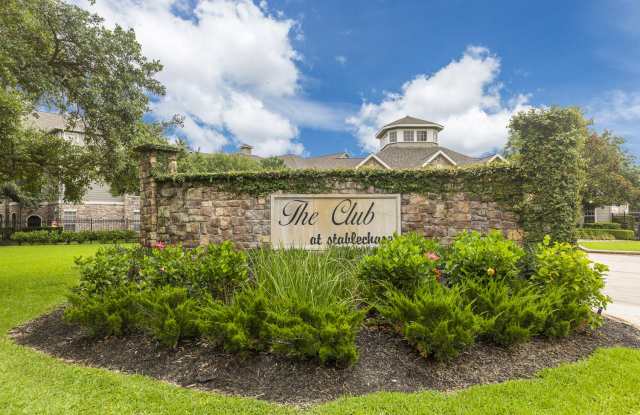 Club at Stablechase photos photos