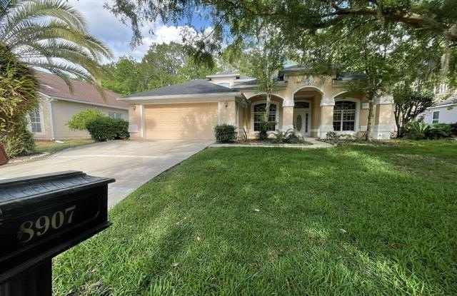 8907 HAMPTON LANDING Drive E photos photos