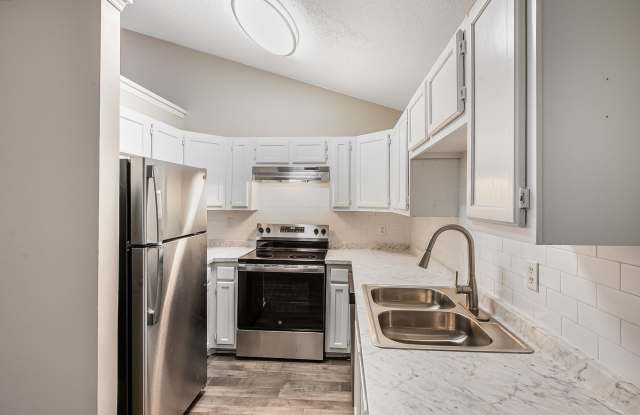 Jamestown Manor Apartments photos photos