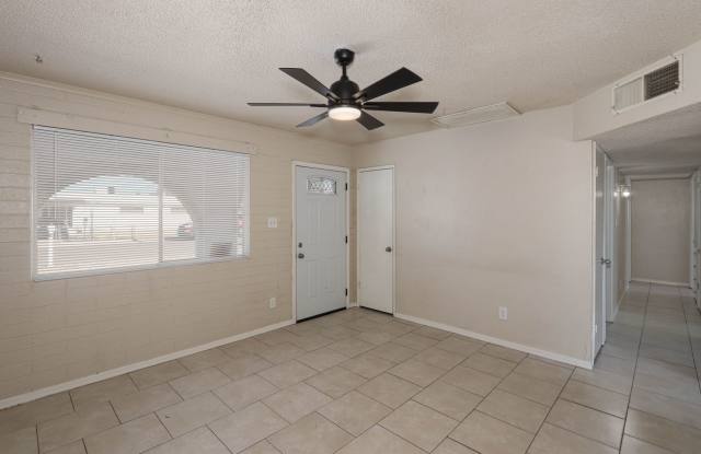 4 Bedroom 2 bath in Heart of Casa Grande Gallery 4
