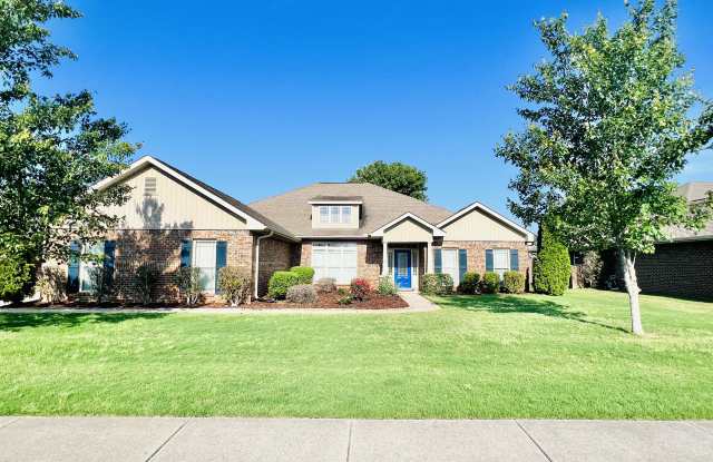 630 Summer Cove Circle Northwest - 630 Summer Cove Circle Northwest, Huntsville, AL 35757