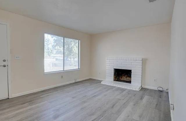 2527 Pemberton Court photos photos