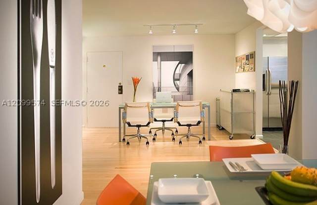 1450 Brickell Bay Dr Gallery 4