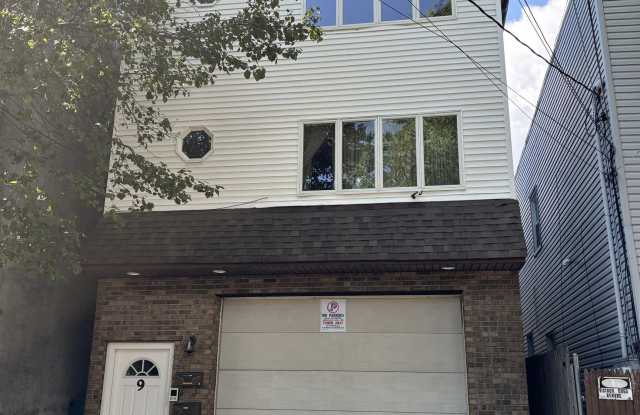 9 MEADOW ST photos photos