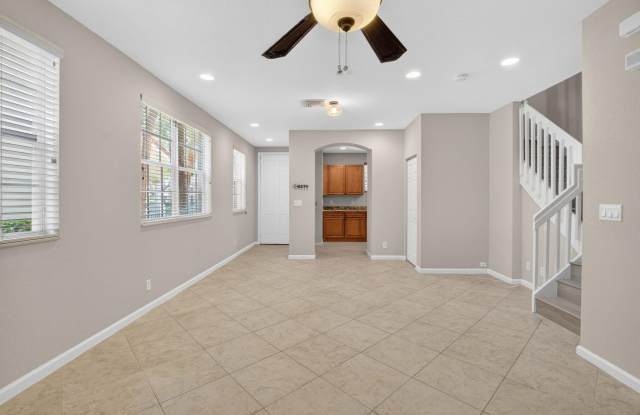 1418 W Wickham Circle Gallery 3