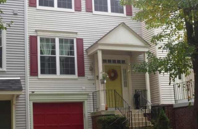 12249 WYE OAK COMMONS Circle unit: 83 Gallery 2