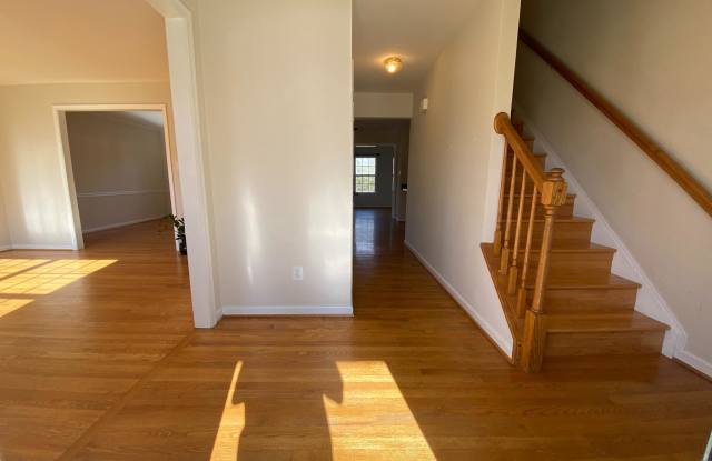 5307 RAY COURT Gallery 3