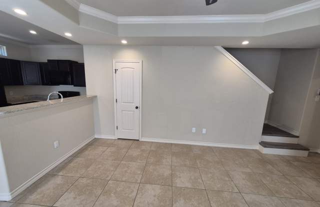 6611 Mia Way Gallery 4