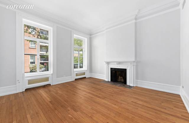 20 West 12th Street Gallery 4