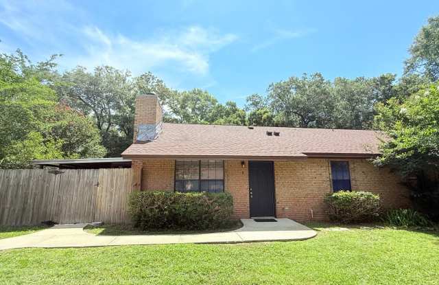 Charming 2-Bedroom Quadplex photos photos