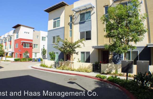 5728 Acacia Lane Gallery 2