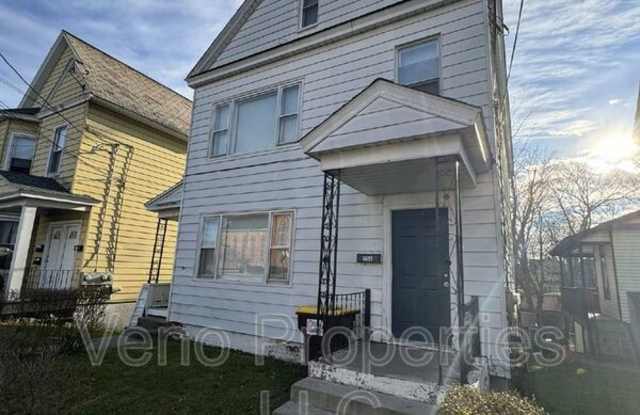 25 William St. photos photos