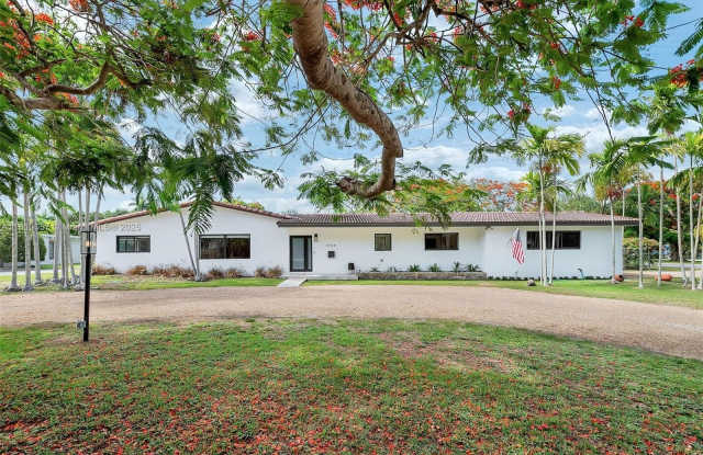 6760 SW 144th St photos photos