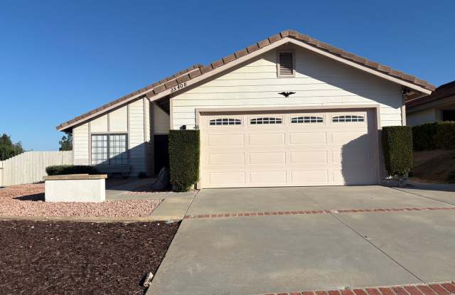 Murrieta 3 Bdr 2 Bath single family home... Gallery 1