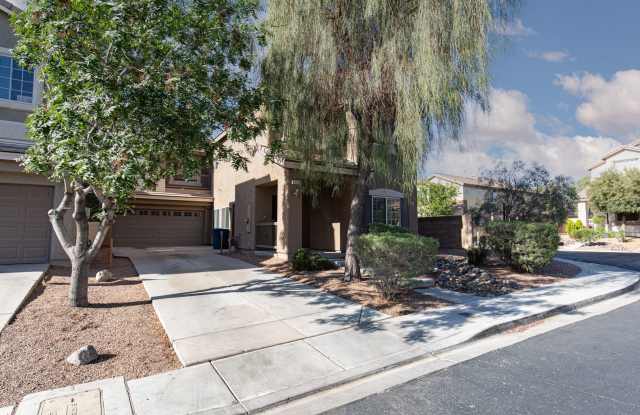 HUGE 5 BEDROOM, 3 BATH 2 STORY HOME IN GATED COMMUNITY NEAR SOUTHERN HIGHLANDS photos photos