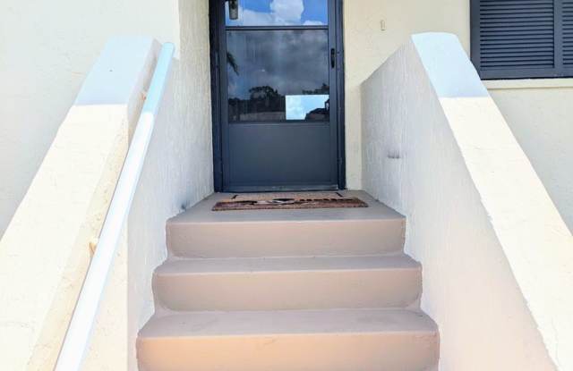 SEASONAL/SHORT TERM TURNKEY condo Gallery 4