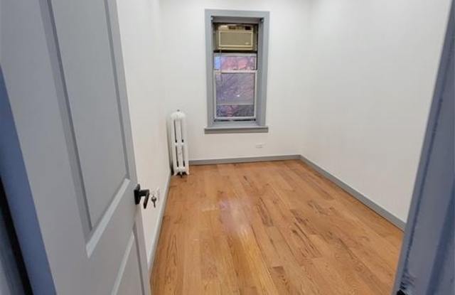 1111 E 94th Street Gallery 4